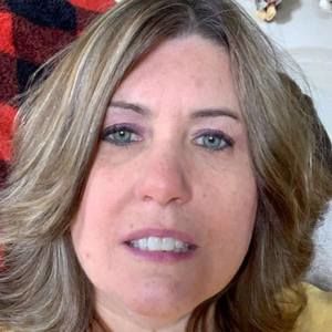 Meet your Posher, Anissa